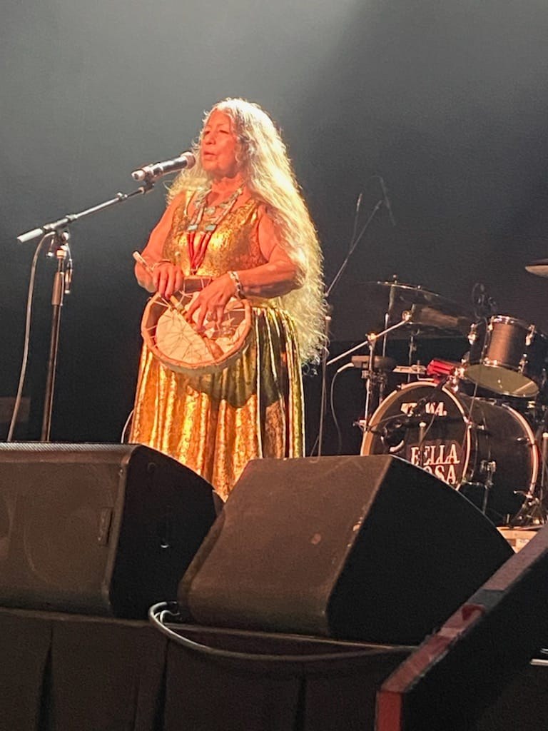 Mary Lou Smoke on stage